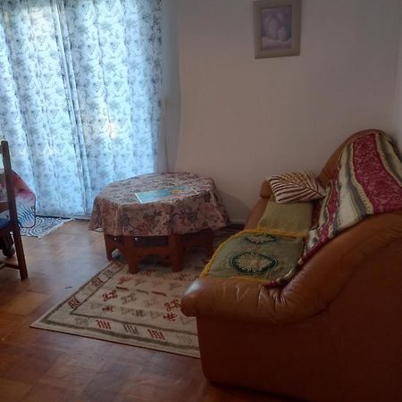 Spacieux Appartement 4 Pieces Beauvais Extérieur photo
