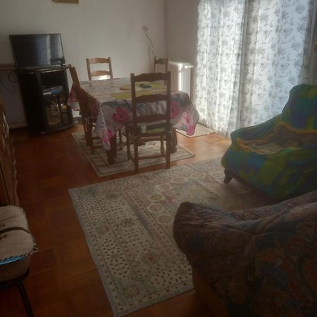 Spacieux Appartement 4 Pieces Beauvais Extérieur photo