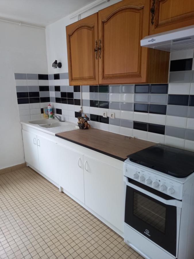 Spacieux Appartement 4 Pieces Beauvais Extérieur photo